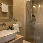 Miri, Heritage Superior With Swimming Pool Apartment