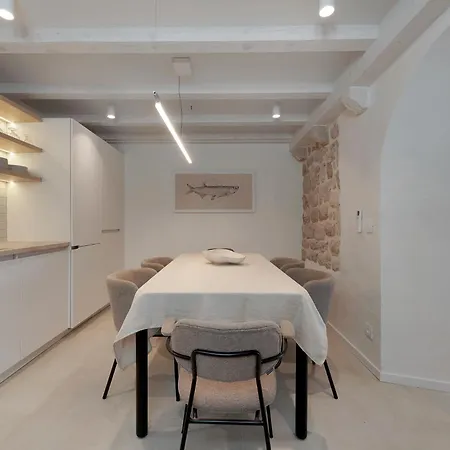 Miri, Heritage Superior With Swimming Pool Dubrovnik