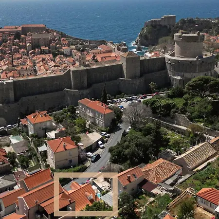Miri, Heritage Superior With Swimming Pool * Dubrovník