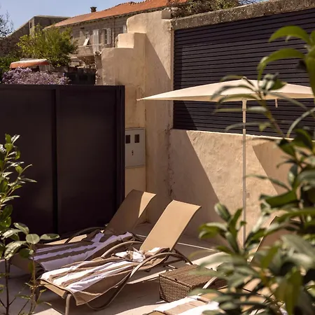 Apartmán Miri, Heritage Superior With Swimming Pool *
