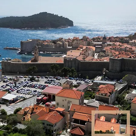 Miri, Heritage Superior With Swimming Pool Apartment Dubrovnik