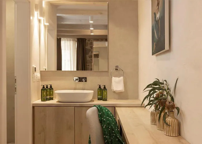 Апартаменты Miri, Heritage Superior With Swimming Pool