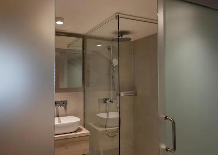 Miri, Heritage Superior With Swimming Pool دوبروفينك