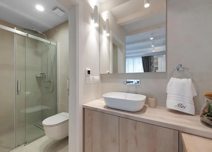 Miri, Heritage Superior With Swimming Pool دوبروفينك