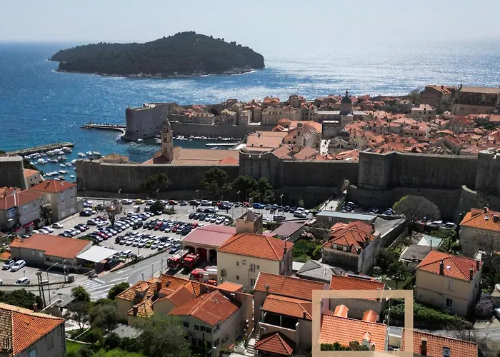 Miri, Heritage Superior With Swimming Pool شقة دوبروفينك