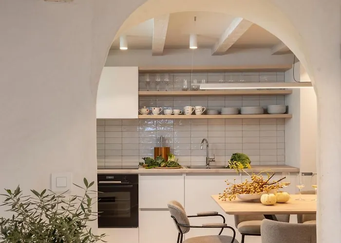 Appartamento Miri, Heritage Superior With Swimming Pool *