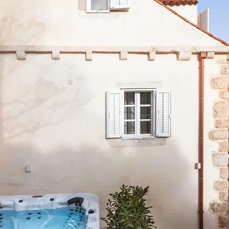 Miri, Heritage Superior With Swimming Pool Appartement Dubrovnik